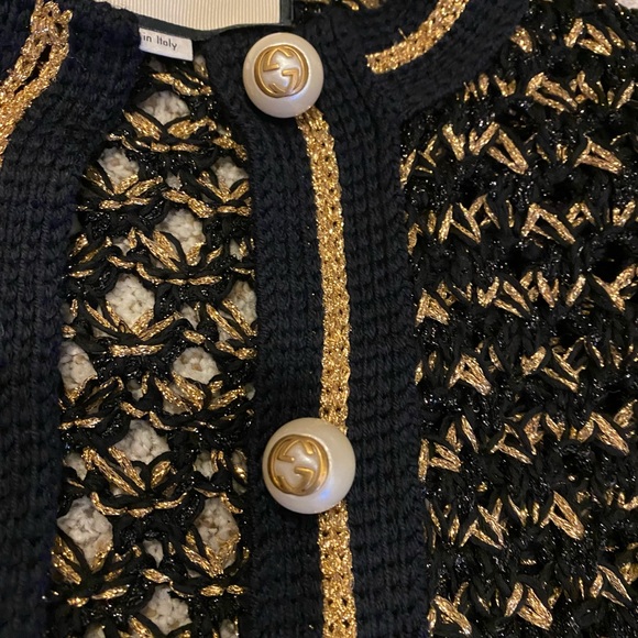 NWT Gucci sweater size S. Beautiful Pearl GG buttons. Black sweater/gold/red - Picture 4 of 6